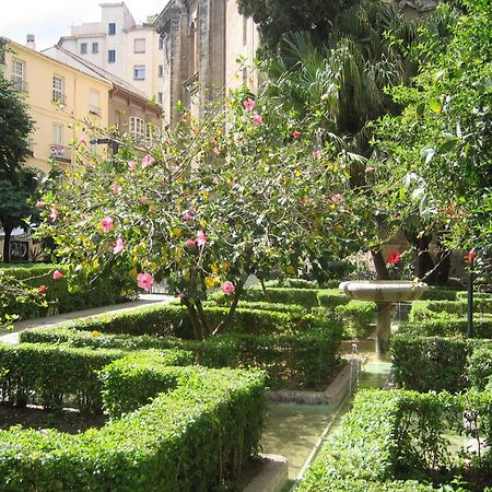 Residencia Universitaria San Jose مالقة المظهر الخارجي الصورة